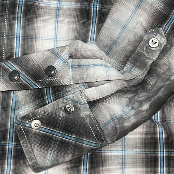 Mens Wrangler Rock 47 Blue Plaid Button Snap Shirt Size Medium - Picture 4 of 13